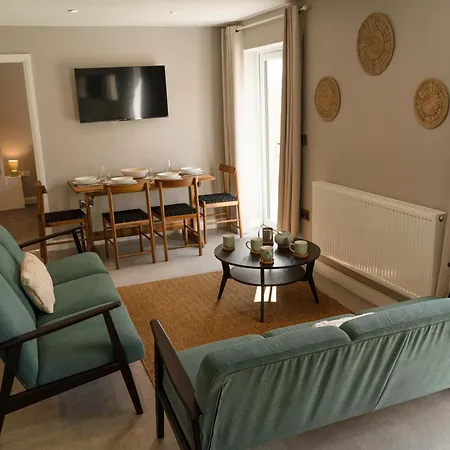 Fieldside * סקארבורו